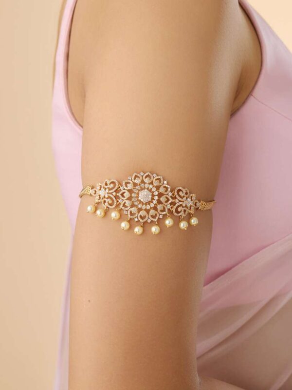 Women Stylish Armlet / Jewellery