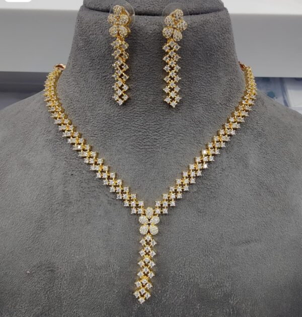 STYLISH NECKLACE FOR WOMEN